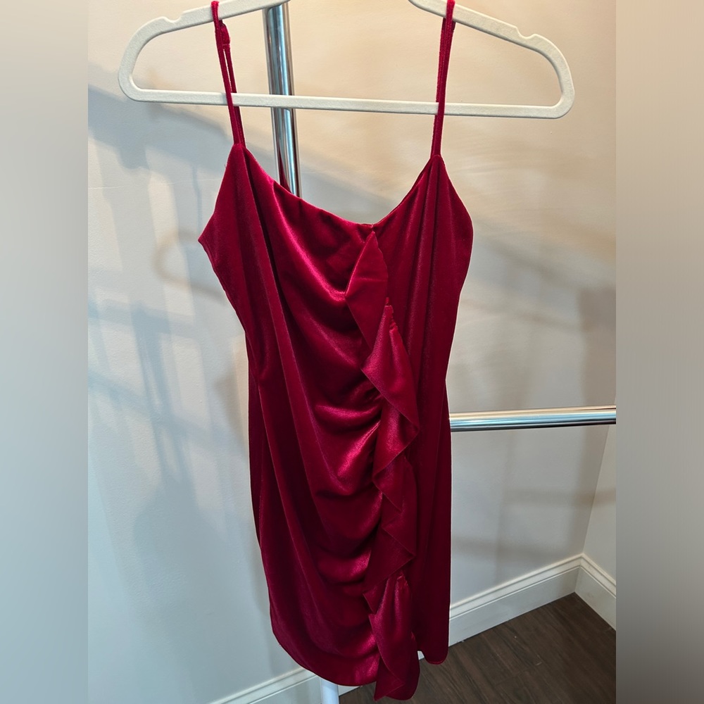 Sexy velvet red mini dress size 4 perfect for VALENTINES DAY